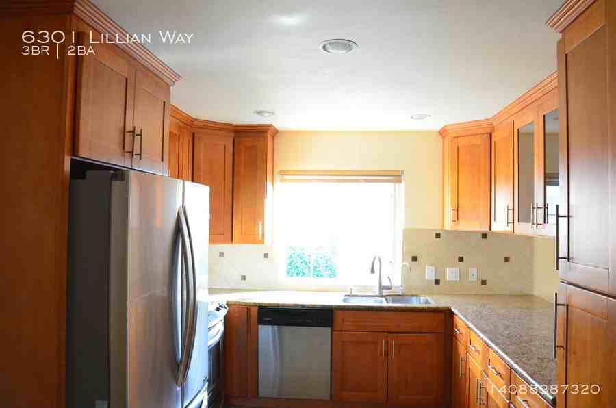 6301 Lillian Way - Photo 3 of 23