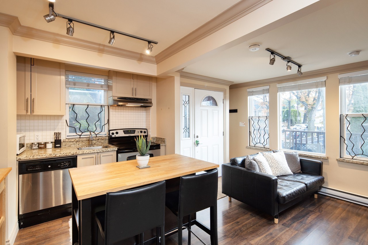 11th Ave West - Photo 2 of 16