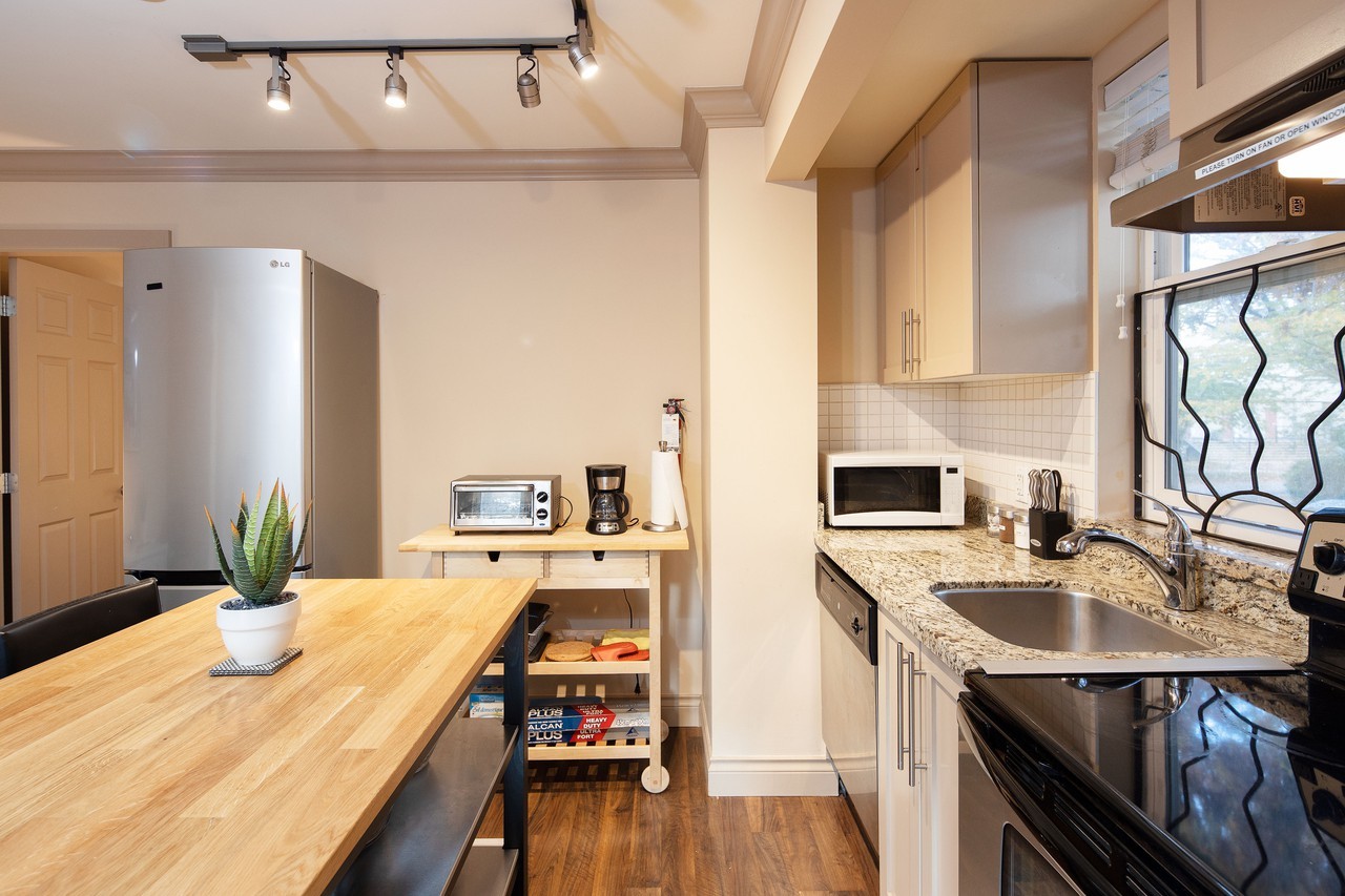 11th Ave West - Photo 6 of 16