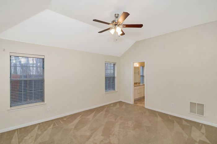 813 Odell Street - Photo 3 of 18