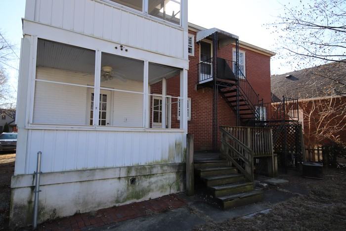 2211 Tyler Lane - Photo 3 of 11