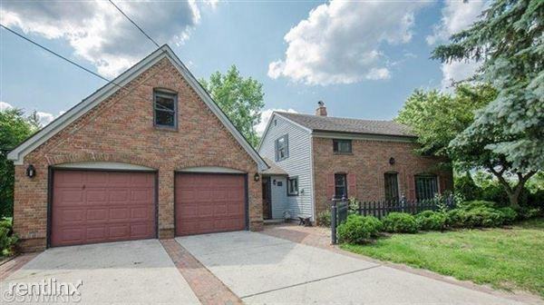 2419 Kinney Ave NW - Photo 2 of 18