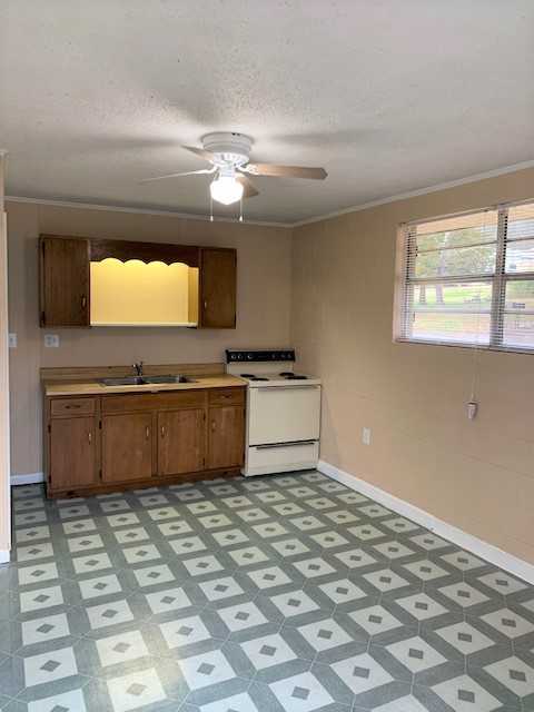 168 Marina Dr Nw - Photo 3 of 12