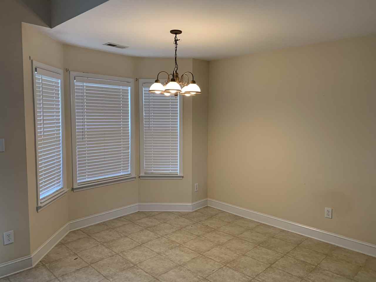 807 Treva Anne Dr Sw - Photo 2 of 6