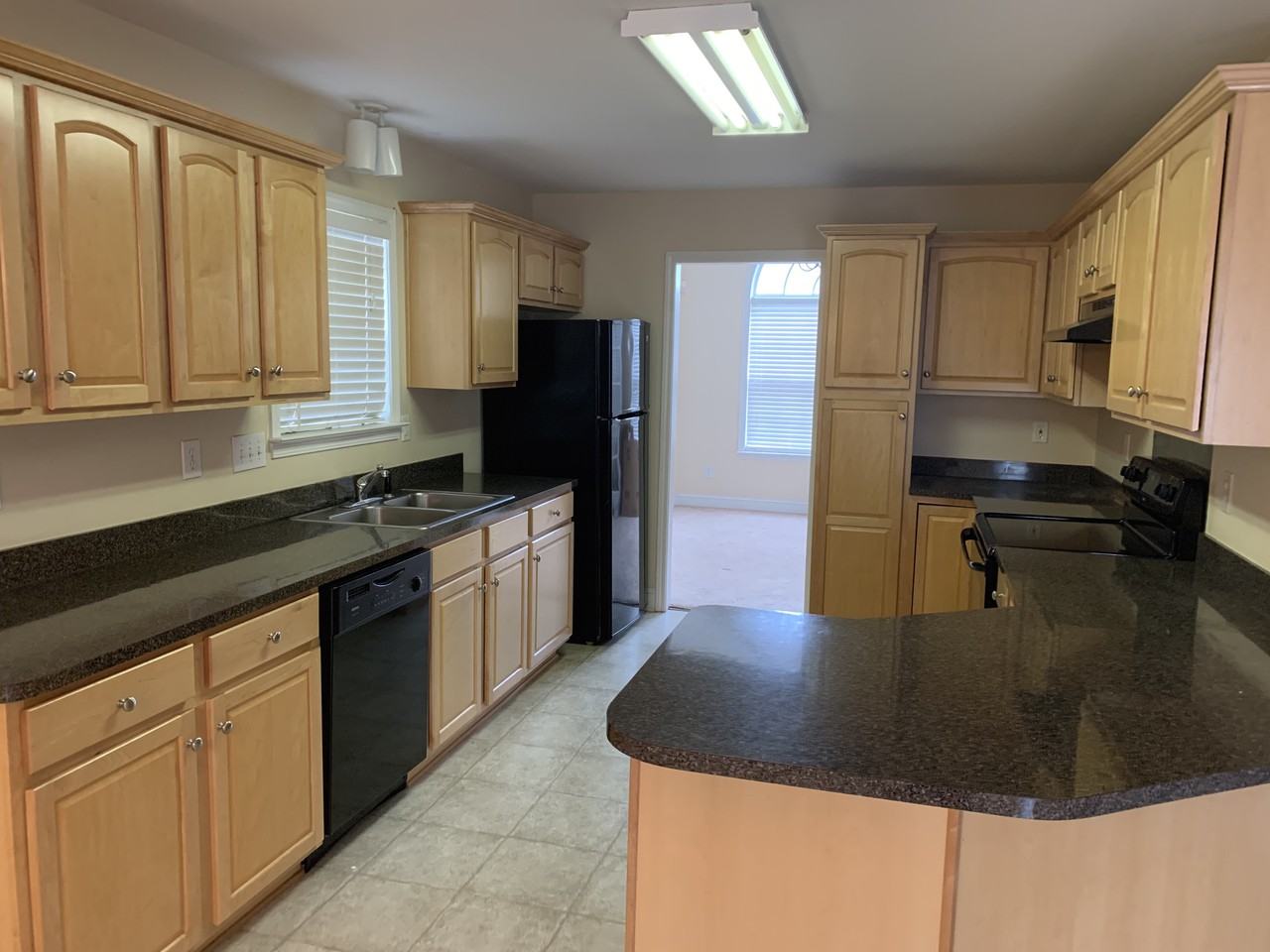 807 Treva Anne Dr Sw - Photo 3 of 6