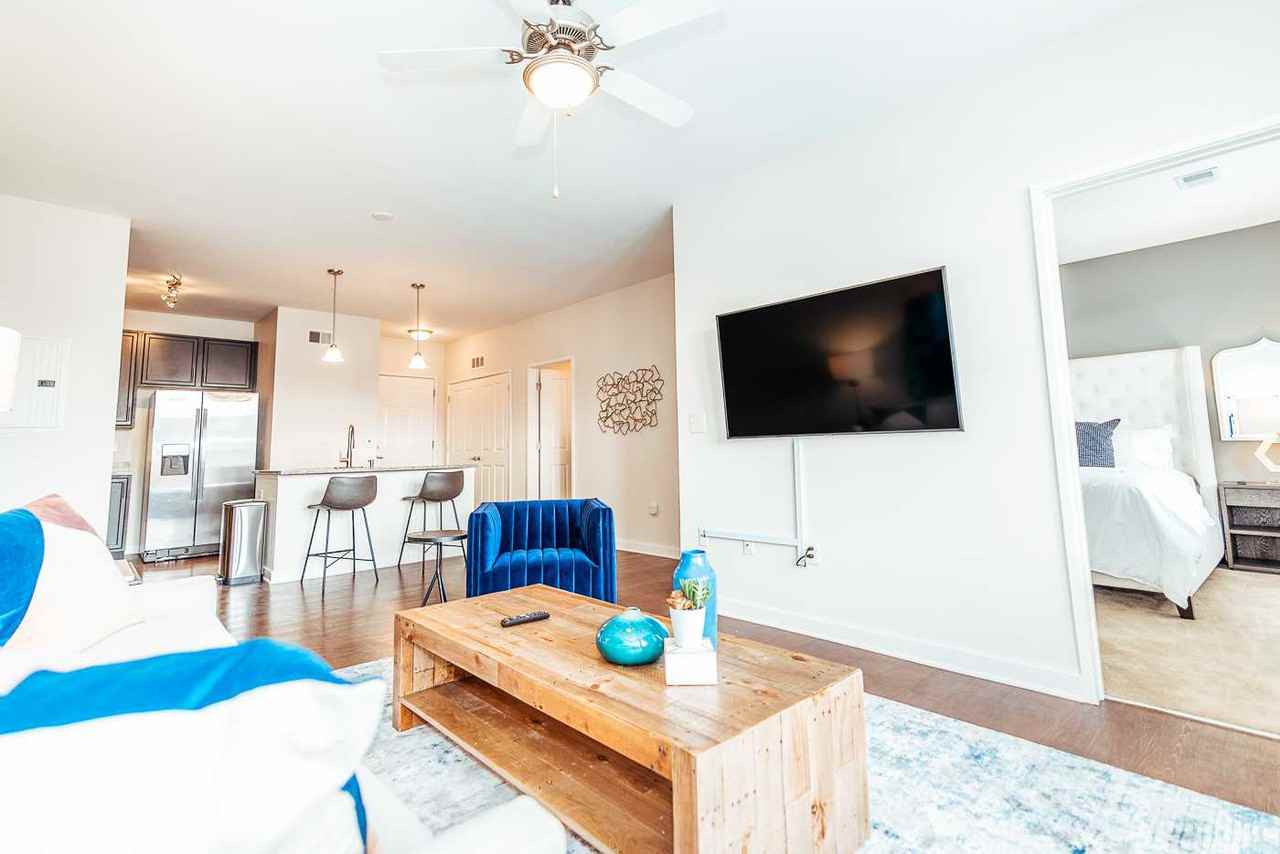 1000 Lane Parke Ct - Photo 2 of 9