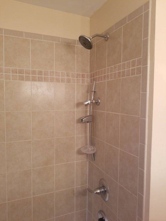 5443 Keystone Drive North - Photo 3 of 18