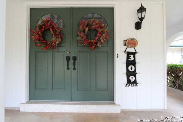 309 Sagecrest Dr - Photo 2 of 25