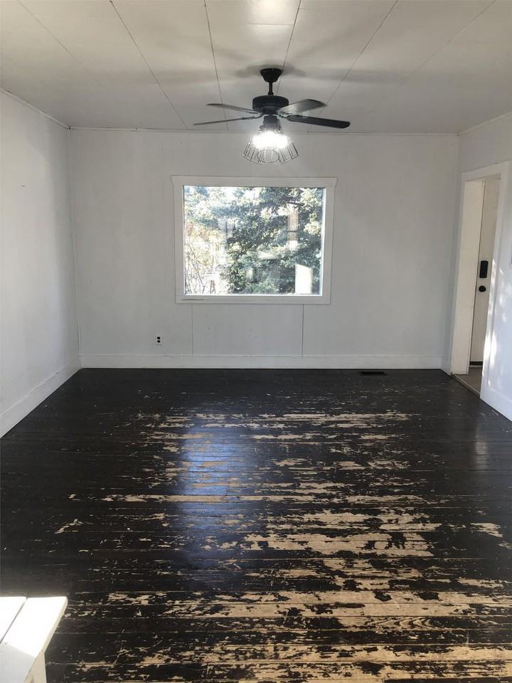 9609 Spruce Street North - Photo 3 of 12