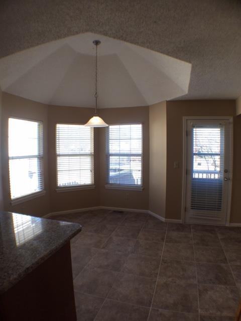 809 Northeast Hunter'S Road - Photo 2 of 14