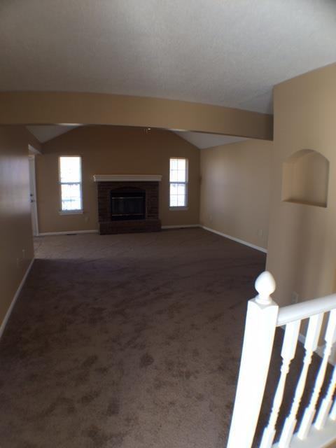 809 Northeast Hunter'S Road - Photo 3 of 14