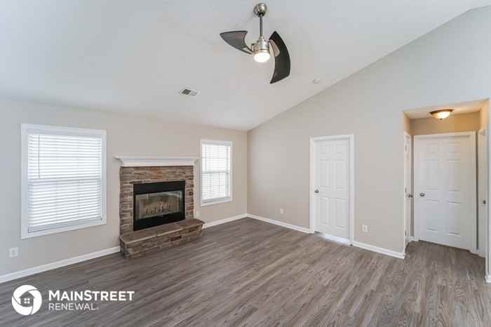 8703 Chetwood Trace Drive - Photo 3 of 16