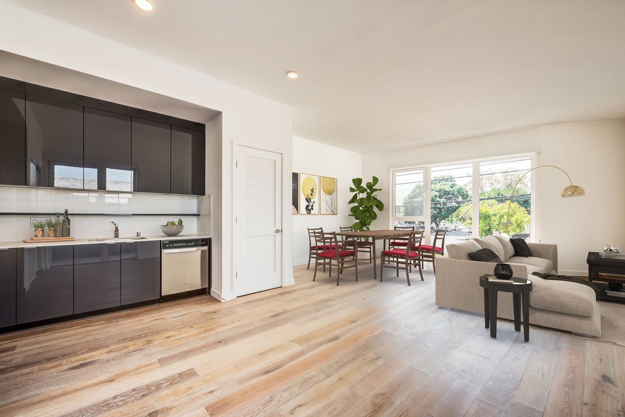 5263 W. Adams - Photo 2 of 27