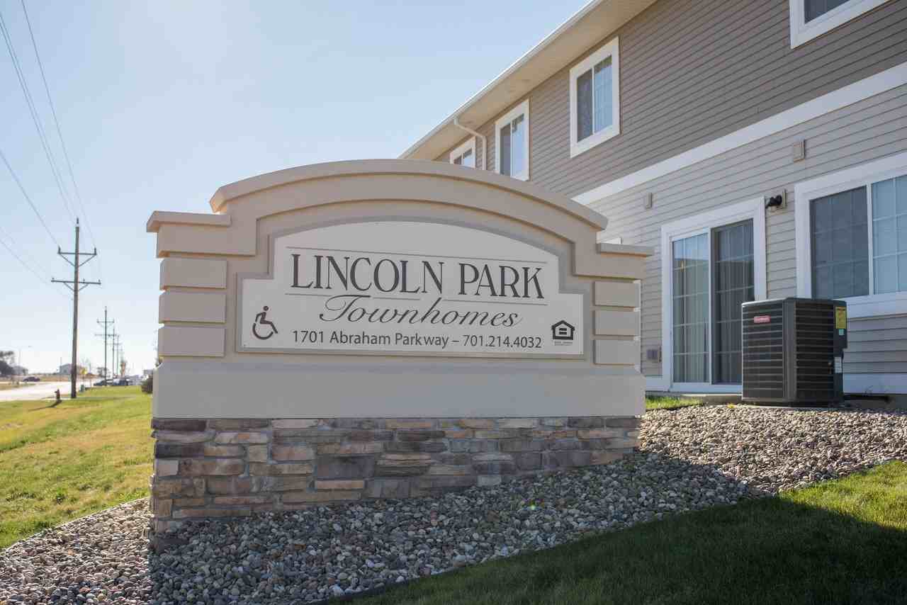 1700 Abraham Pkwy #2 - Photo 4 of 14