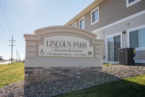 featured image of 1701 Abraham Pkwy #8