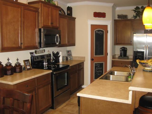 8212 Woodland Way - Photo 3 of 14