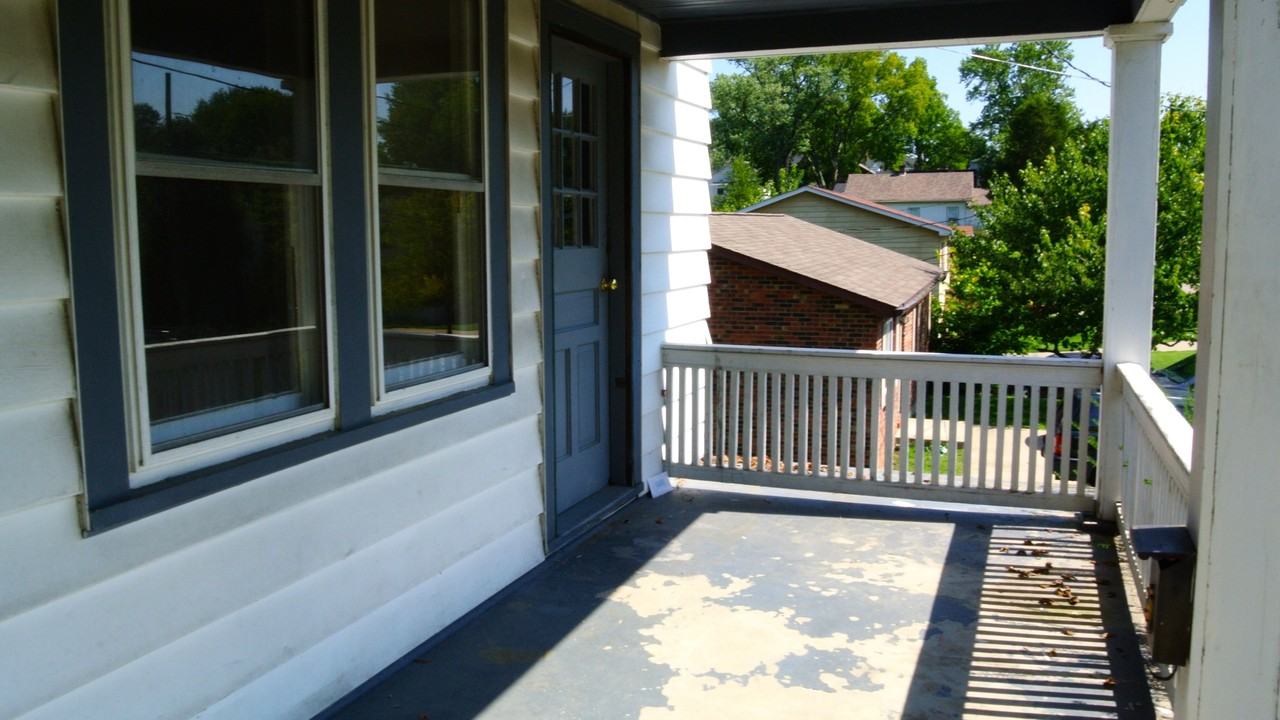 3520 Mary St - Photo 2 of 12