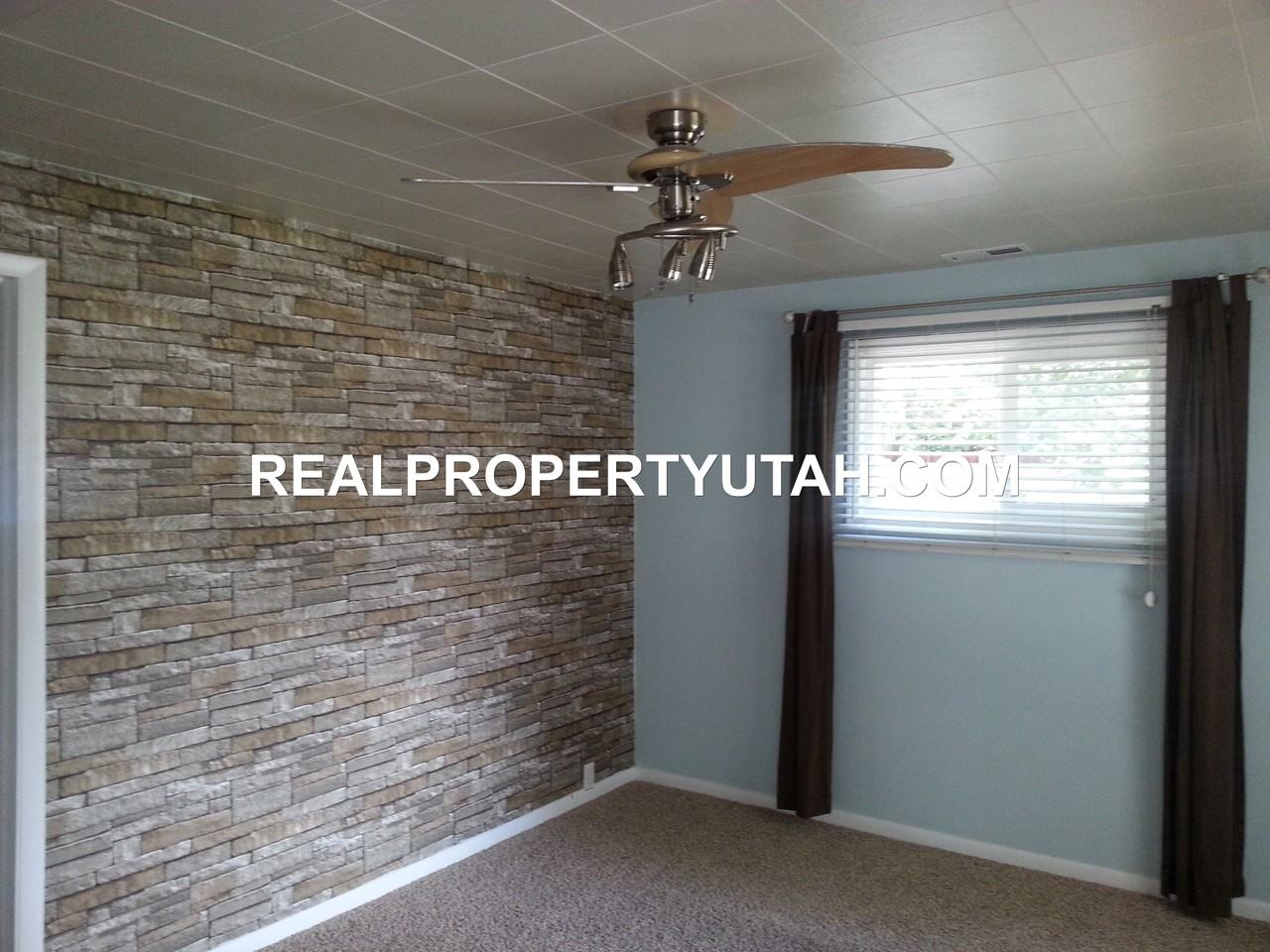 94 W 2000 N - Photo 3 of 13