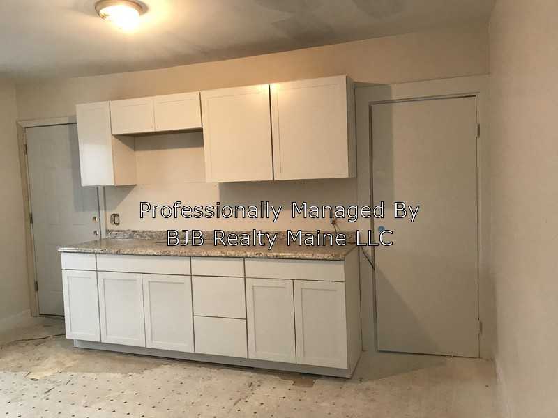 25 Hemlock St. - Photo 2 of 4