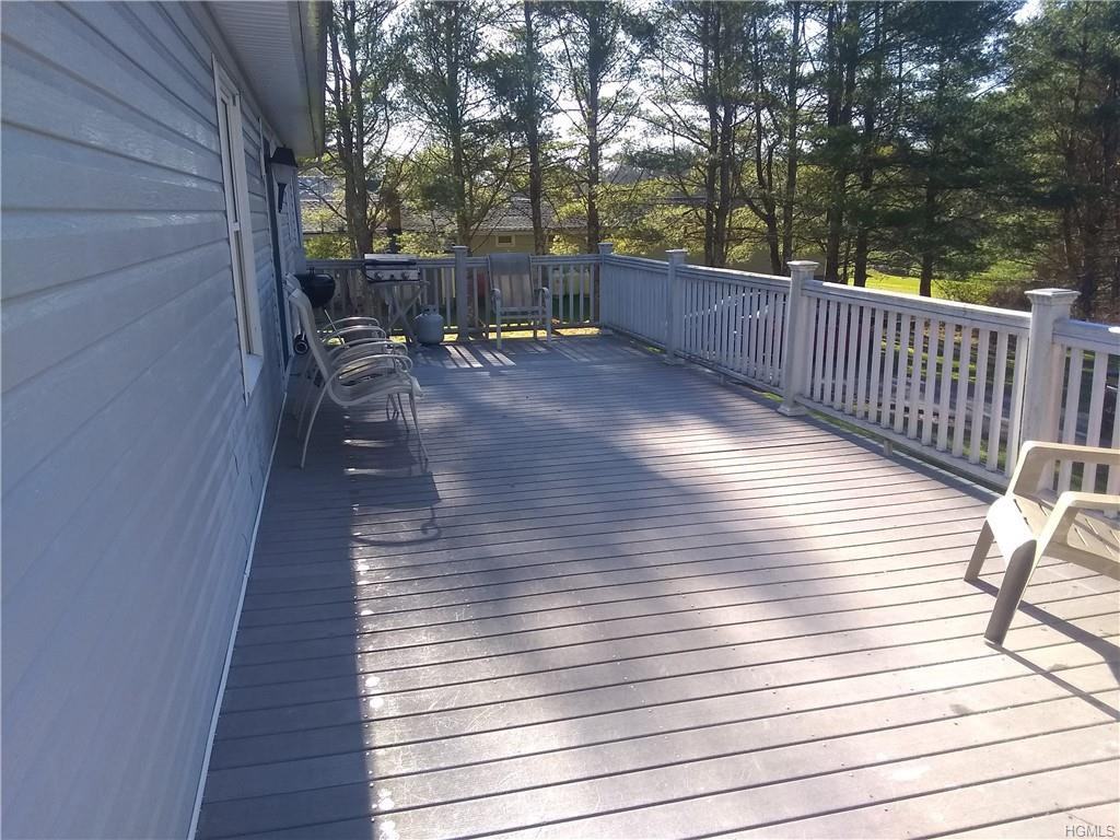 217 Mail Rd - Photo 3 of 17