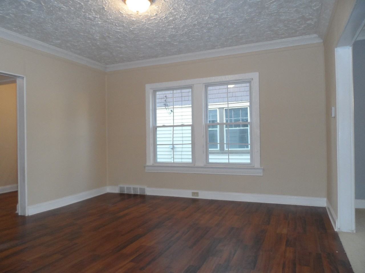 3117-3119 East Derbyshire Rd - Photo 2 of 16