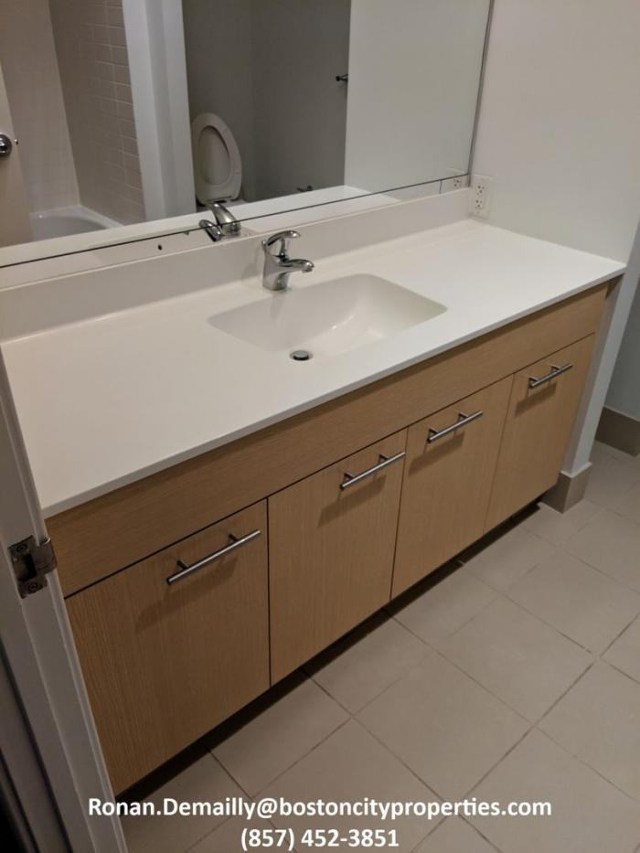 61 Potter St - Photo 2 of 10