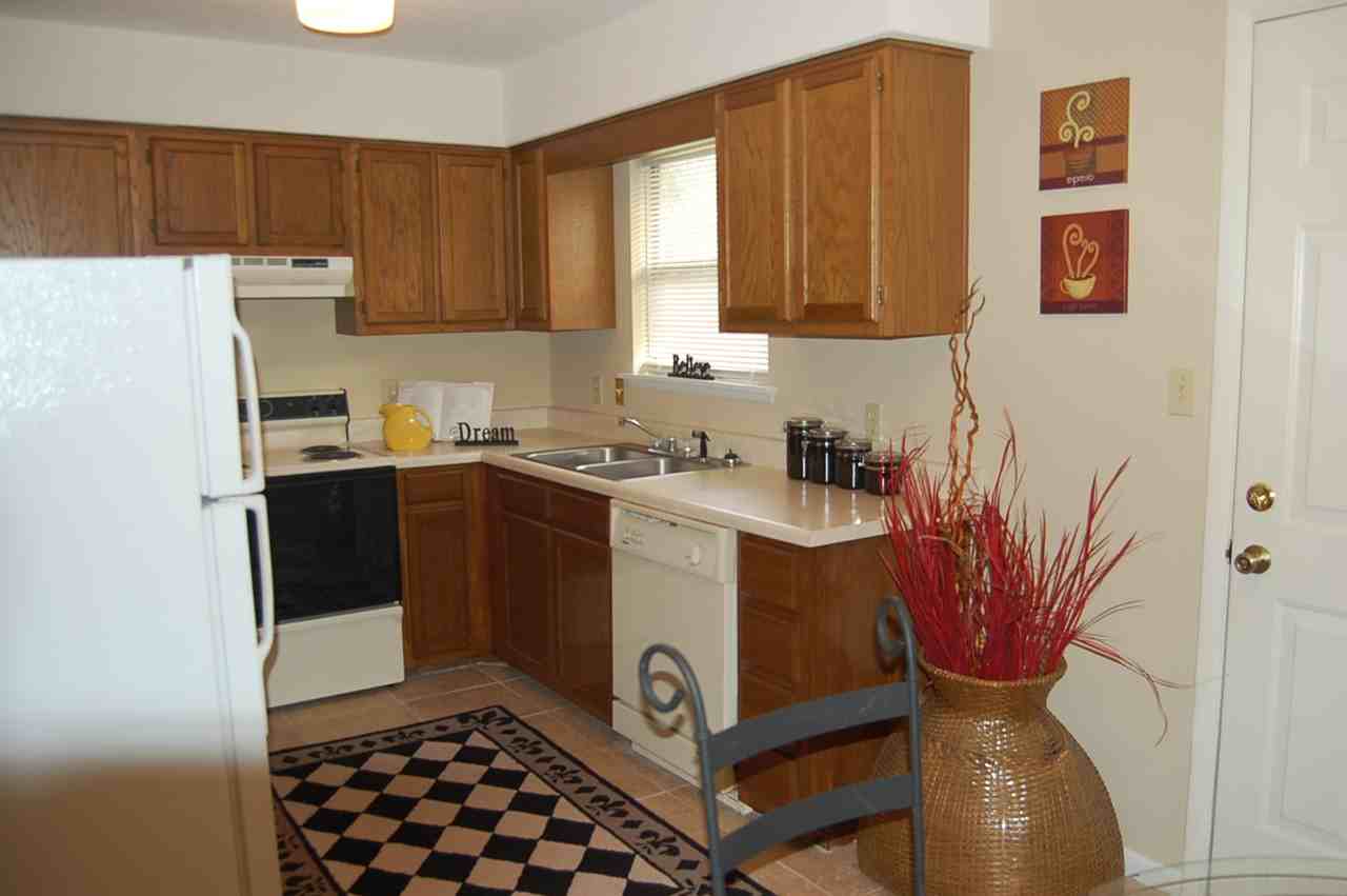 208 Squirrel Haven Rd - Photo 2 of 7