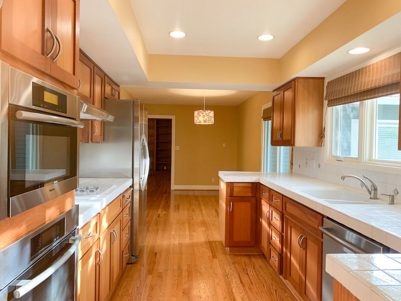 19149 Oahu Ln - Photo 2 of 29