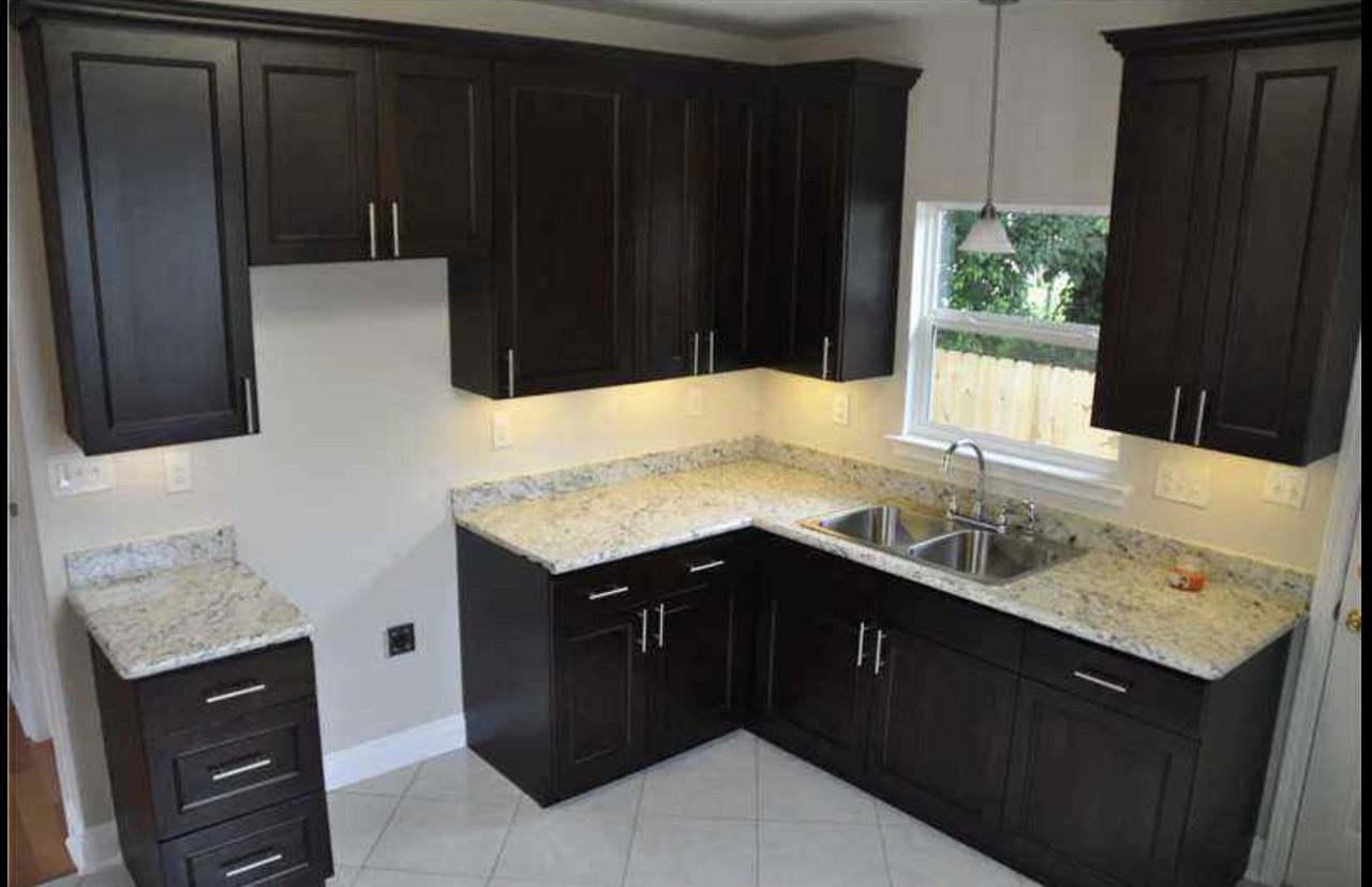 3760 Pauger Street - Photo 4 of 9