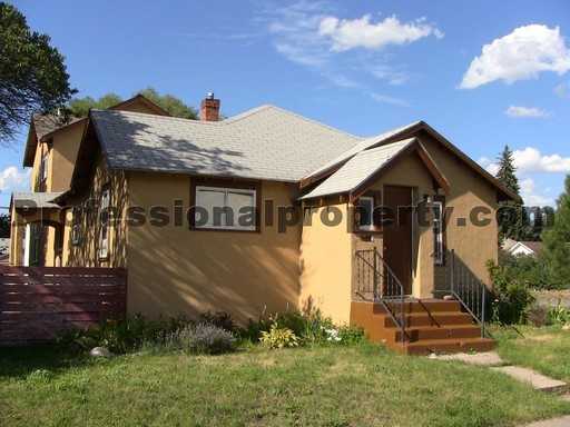 1202 S 5th St W - Photo 2 of 24