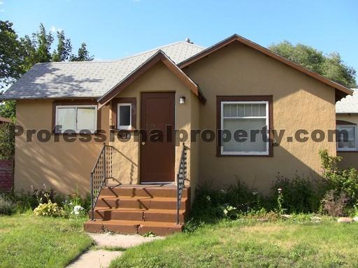 1202 S 5th St W - Photo 3 of 24