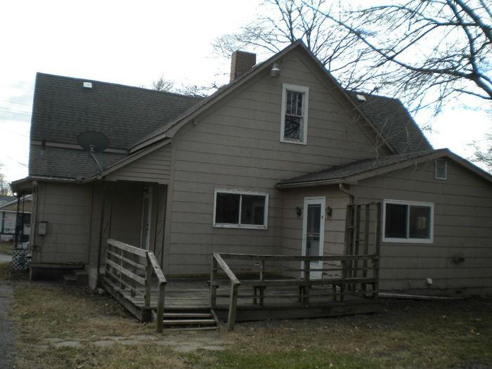 301 East Mitchell Street - Photo 2 of 21