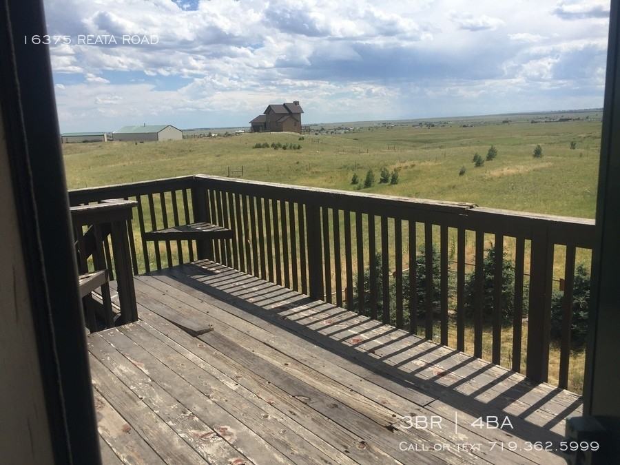 16375 Reata Road - Photo 2 of 14
