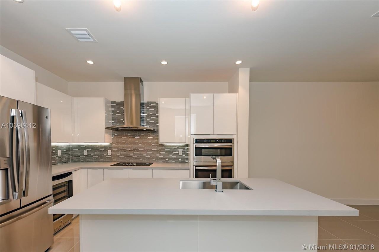 10220 Northwest 63rd Terrace #217 - Photo 6 of 6