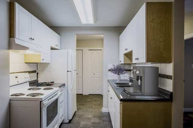 Fraser Manor Apartments 1922 Pandosy Street, Kelowna, BC V1Y 1R5 Zumper