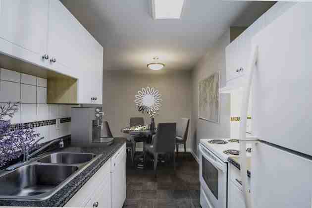 Fraser Manor Apartments 1922 Pandosy Street, Kelowna, BC V1Y 1R5 Zumper