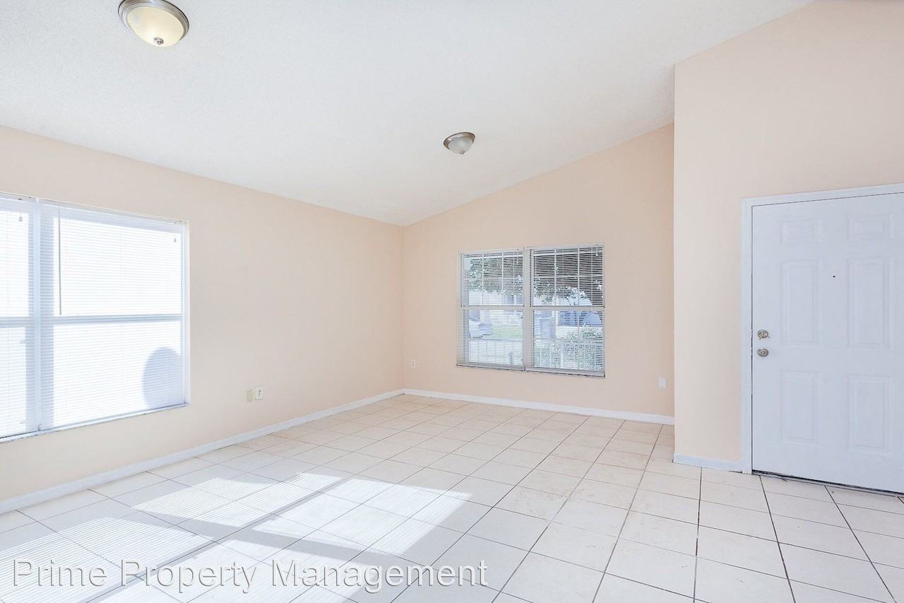 1311 Fremont Park Ave - Photo 3 of 9