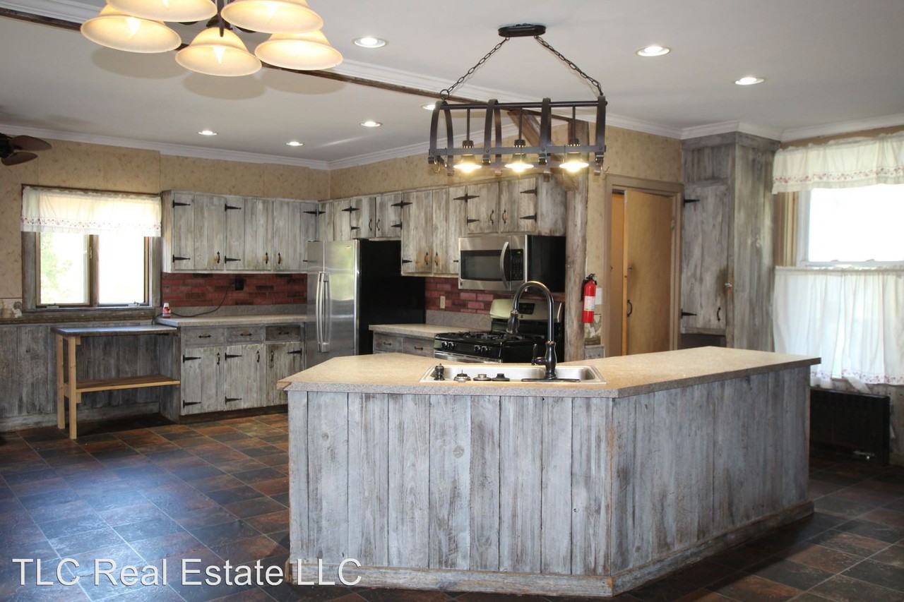 68 Bridge Street - Photo 3 of 29