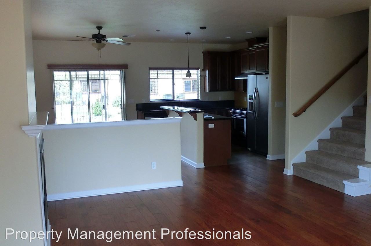 1789 Hill Park Place - Photo 2 of 3