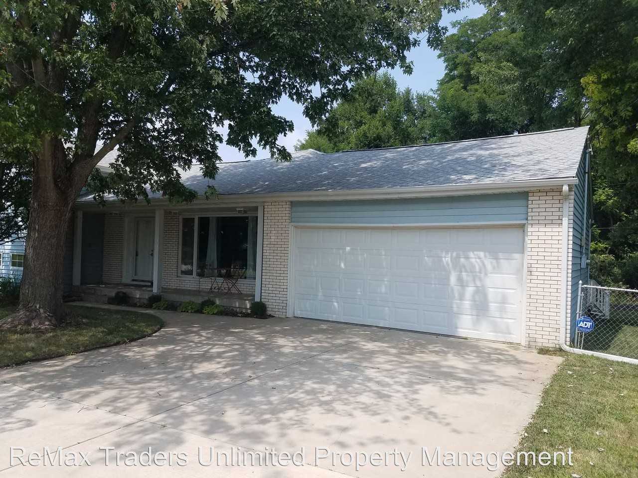 9350 N Pine Tree - Photo 2 of 20