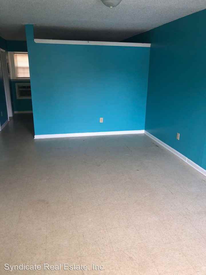 1808 Williams Rd - Photo 2 of 4