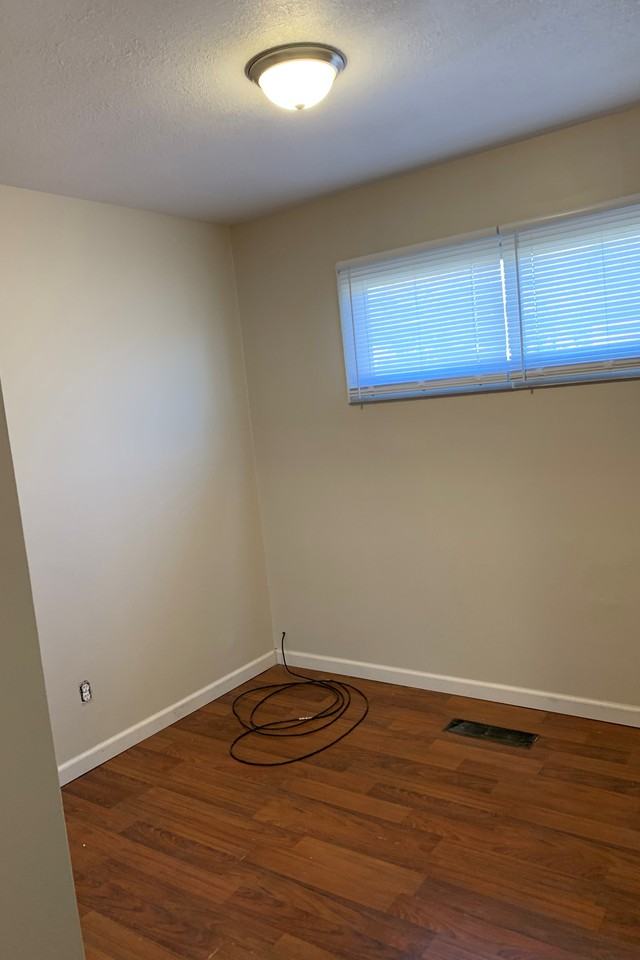 3525 Se Adams St - Photo 3 of 9