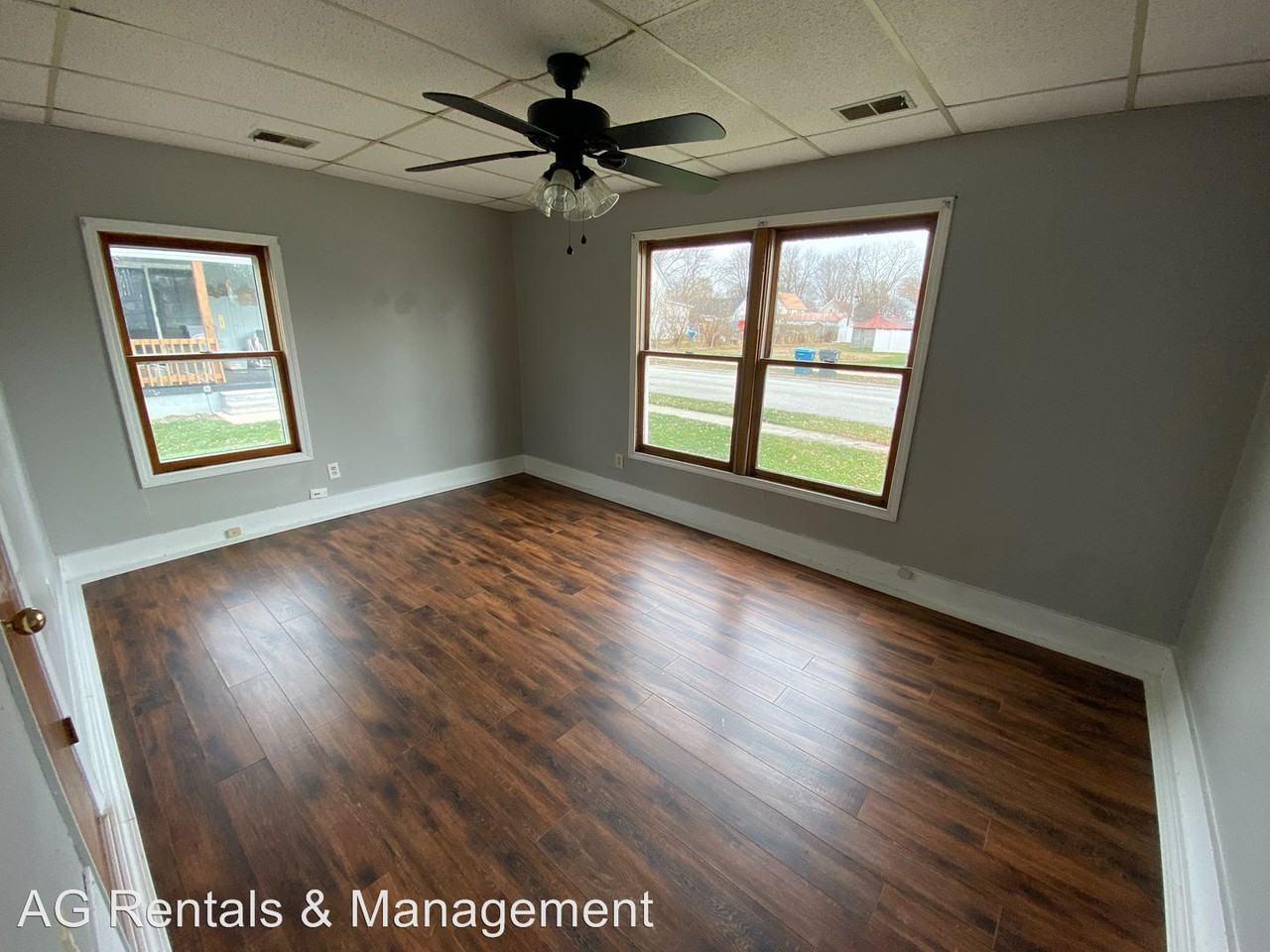 958 Iowa St. - Photo 2 of 8