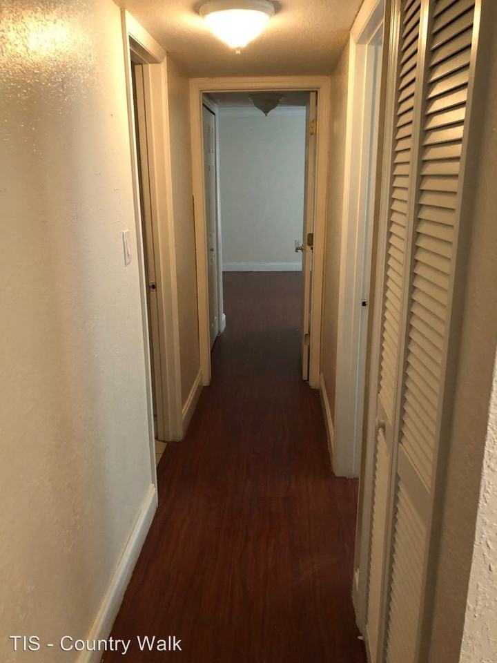 614 Fenton Pl 103 - Photo 3 of 10