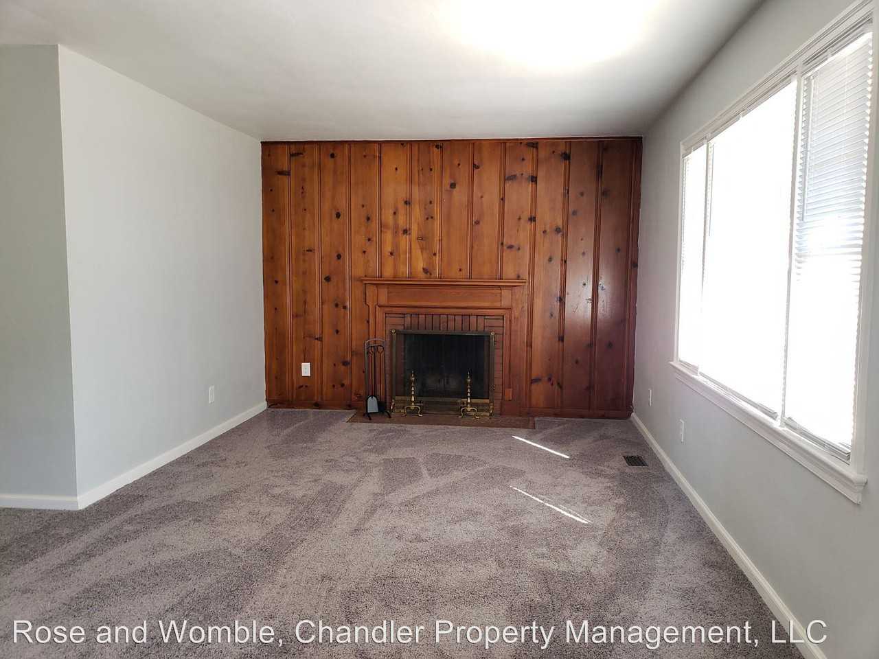 209 Selden Road - Photo 3 of 16