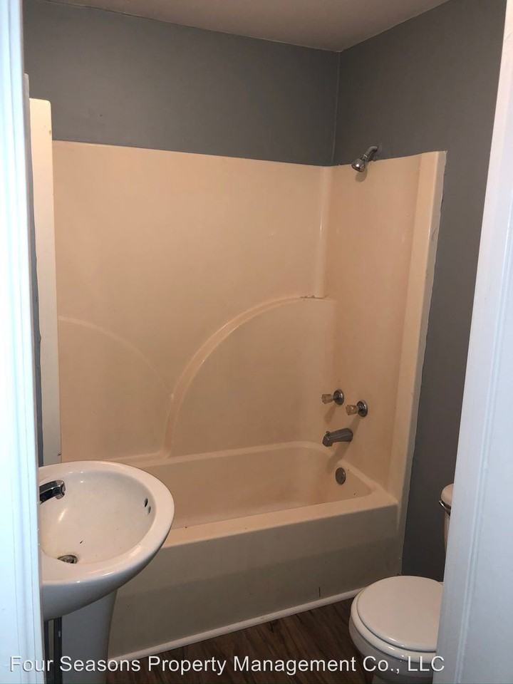 1816 43rd Avenue - Photo 3 of 10