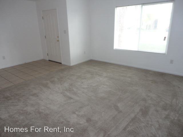 543 Milo St - Photo 2 of 10