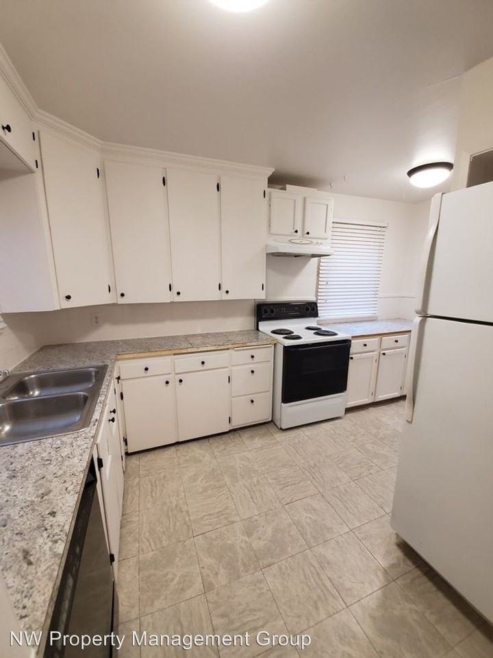 4514 Rucker Avenue - Photo 2 of 8