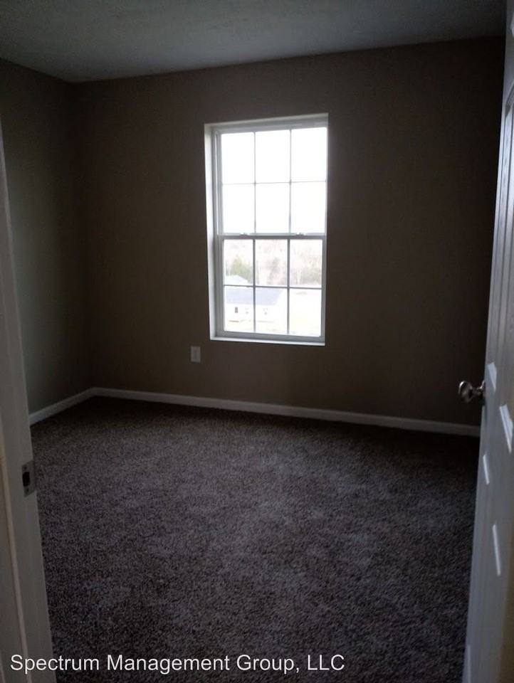 1073 Rosella Drive - Photo 2 of 6