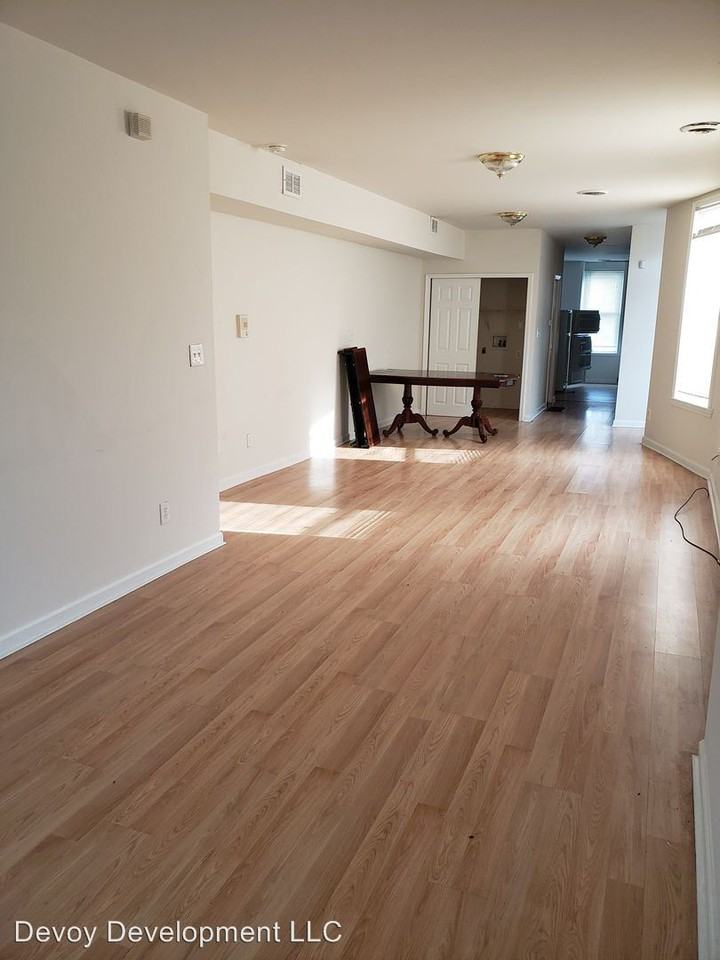 1232 N Euclid - Photo 3 of 13